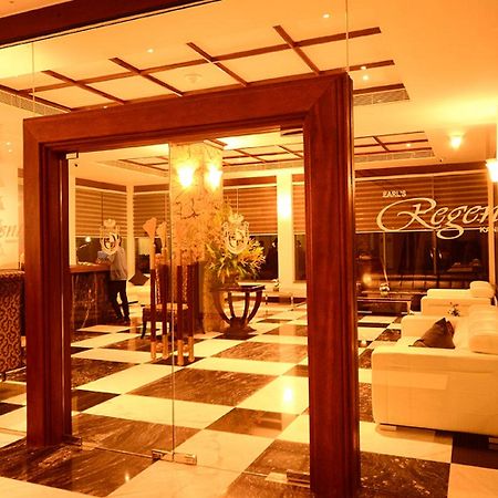 Earl'S Regent Hotel Κάντι Εξωτερικό φωτογραφία