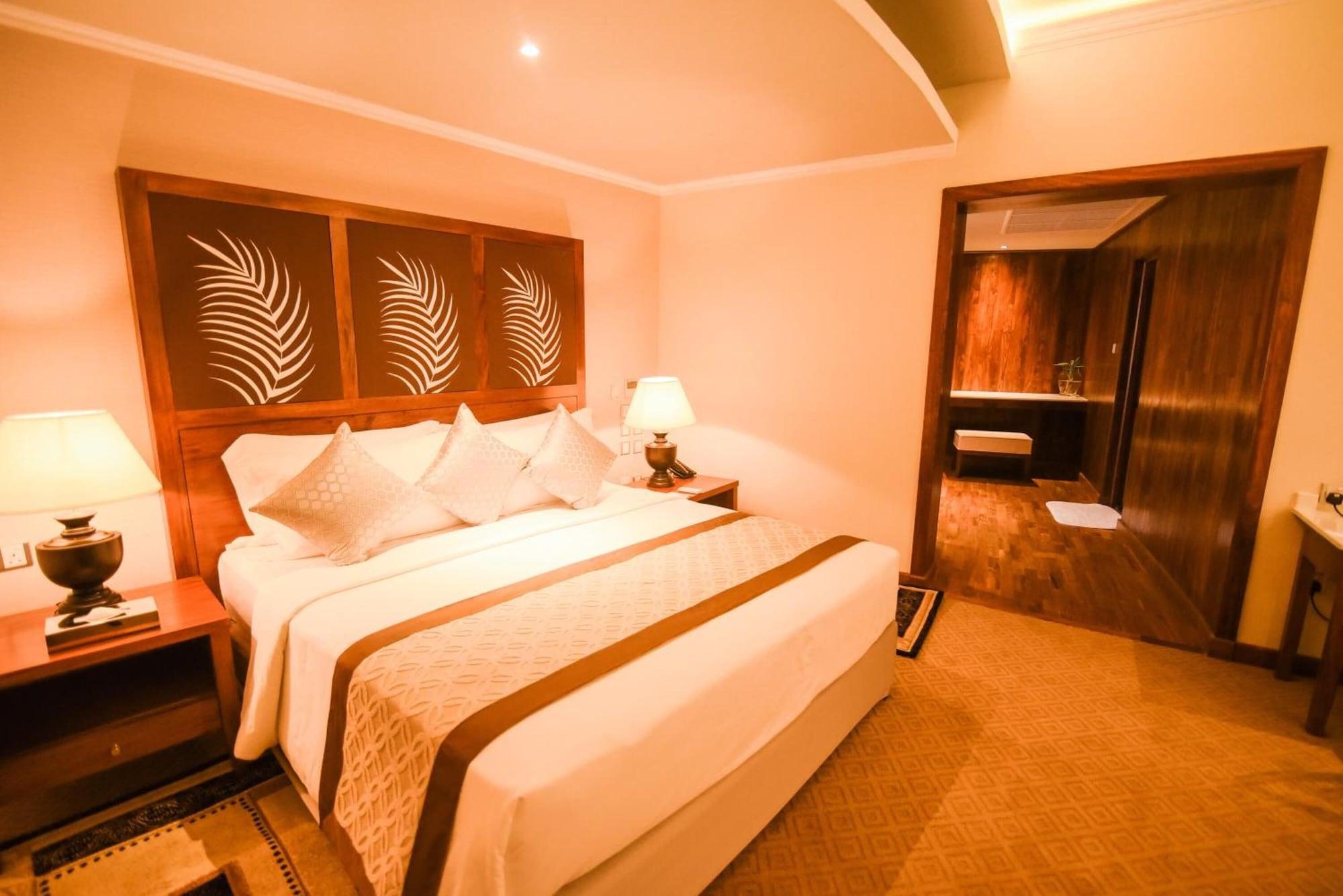 Earl'S Regent Hotel Κάντι Εξωτερικό φωτογραφία