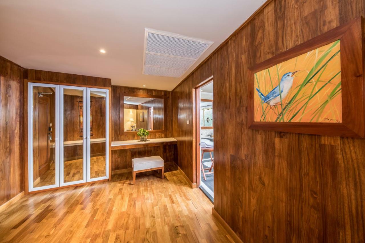 Earl'S Regent Hotel Κάντι Εξωτερικό φωτογραφία